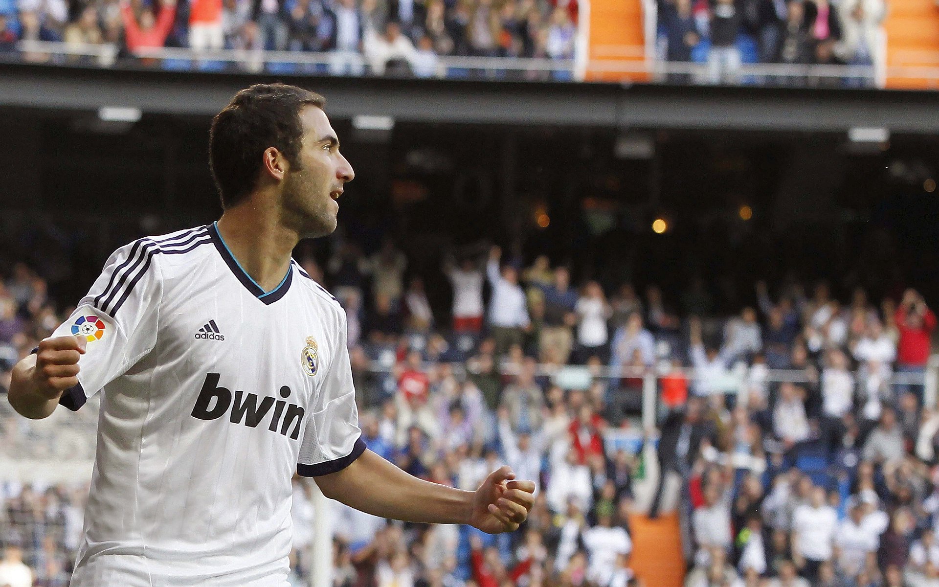 托桑·埃夫布奥姆万成为NBA未来之星,埃托奥布冯